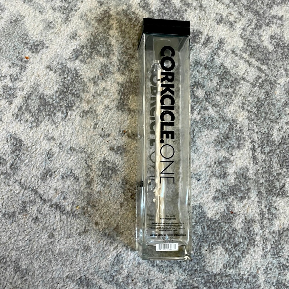Never used Corkcicle wine chiller